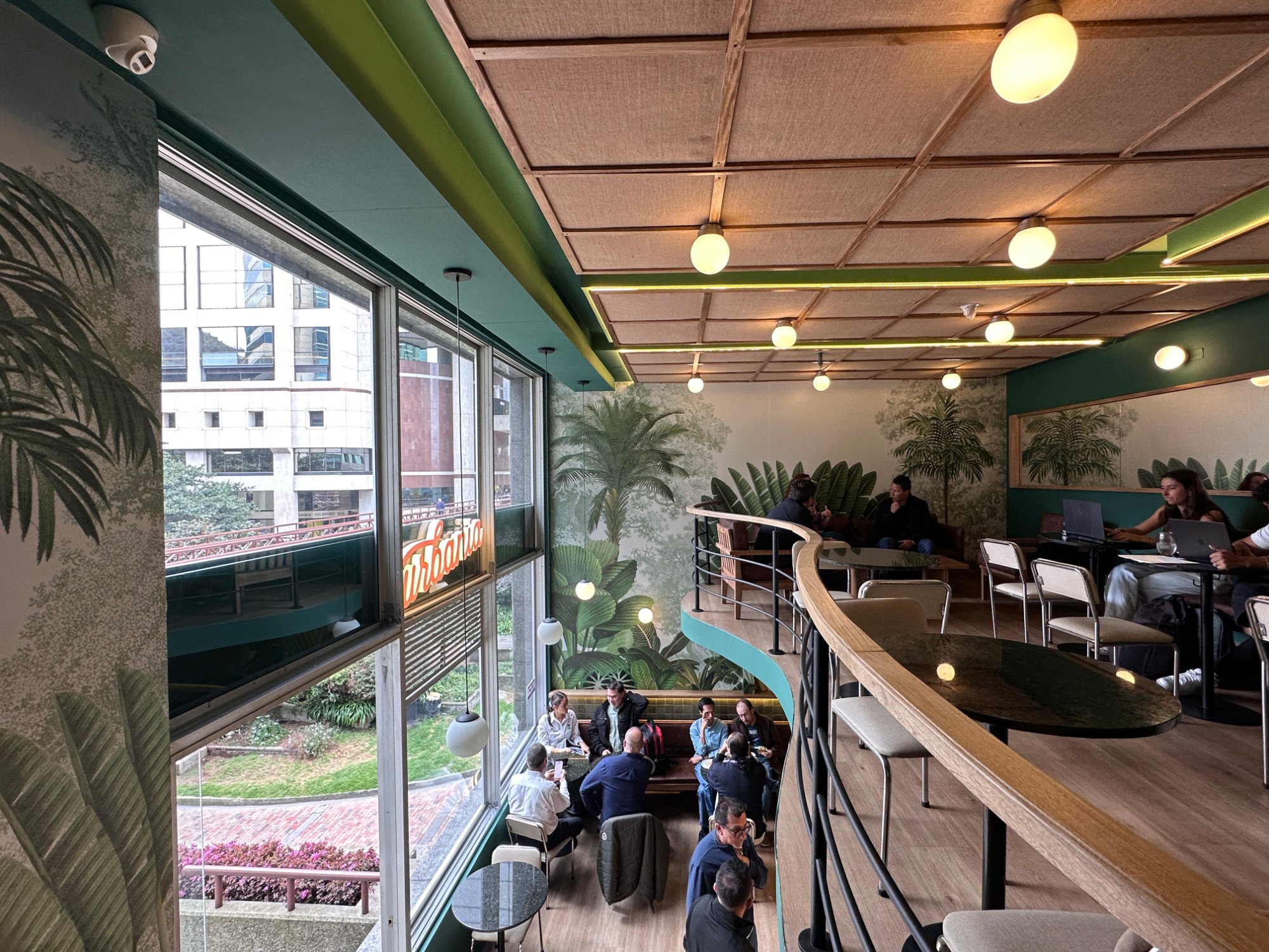 Urbania Café - Santa Bárbara