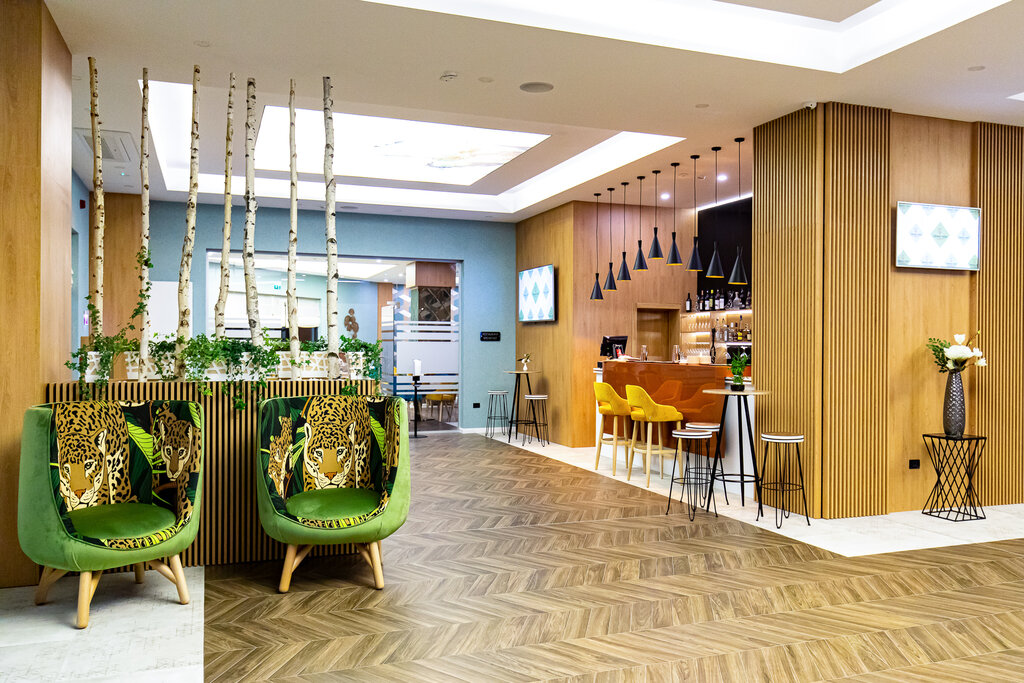 Grand View Hotel & Suites