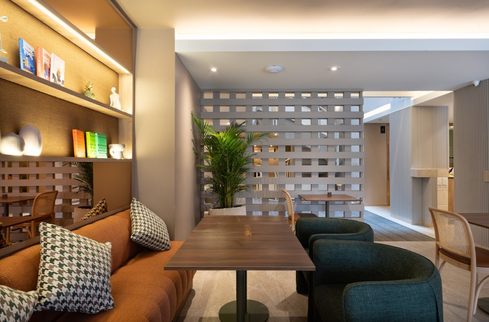Bomma House
