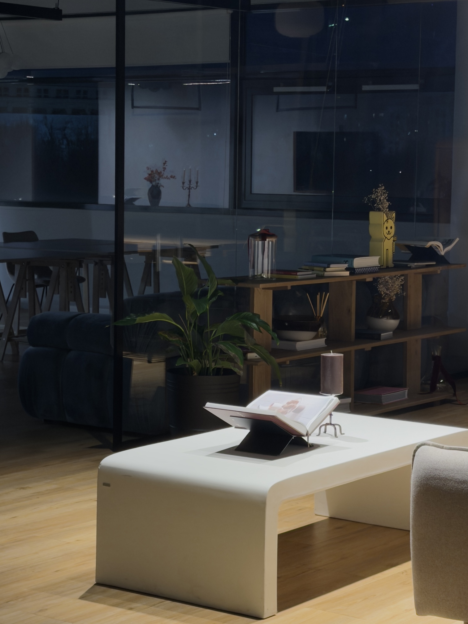 V7 Startup Studio Opera