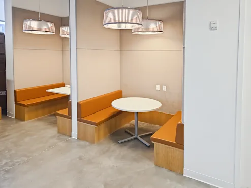 Regus 121 North Washington Avenue