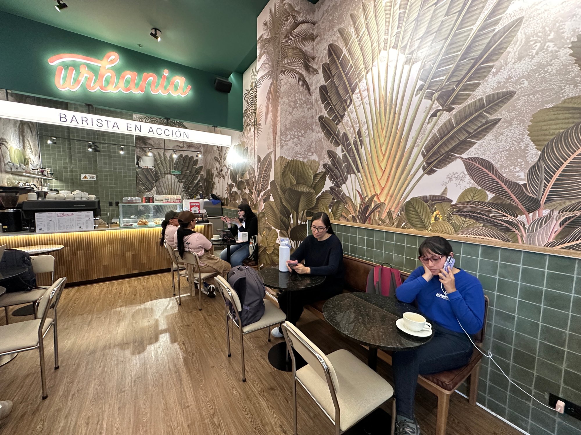 Urbania Café - CC. Santafé