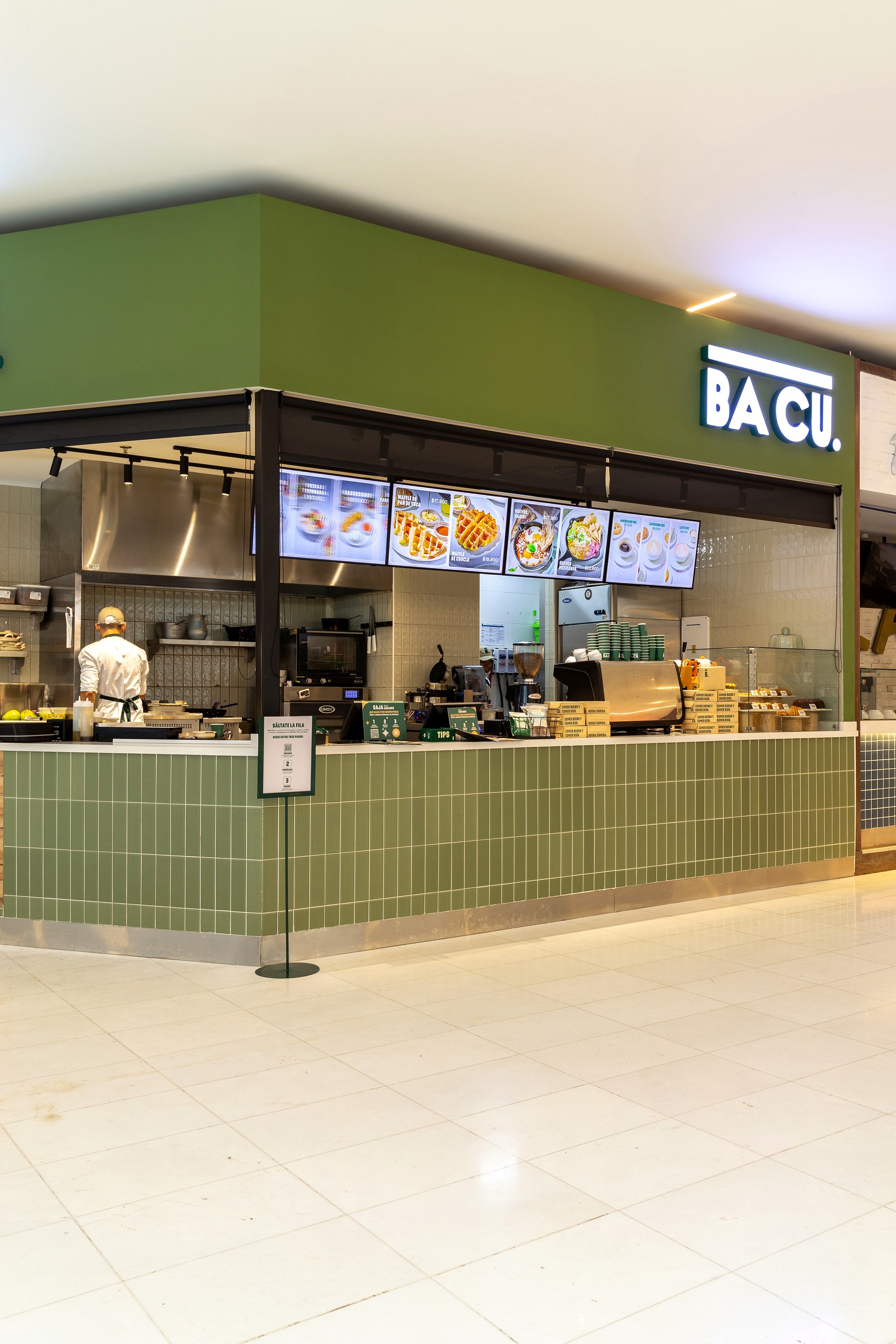 BACU C.C. Plaza Claro