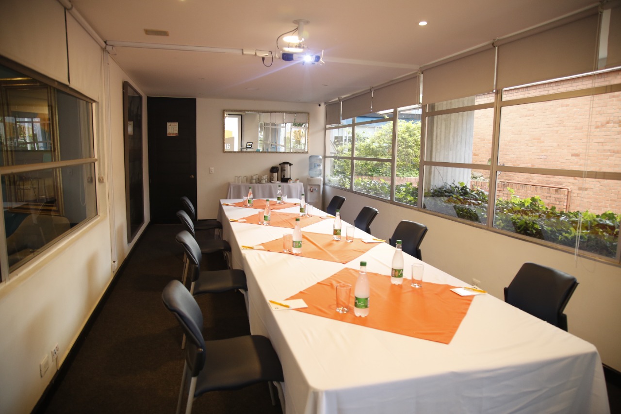 Hotel 104 Art Suites