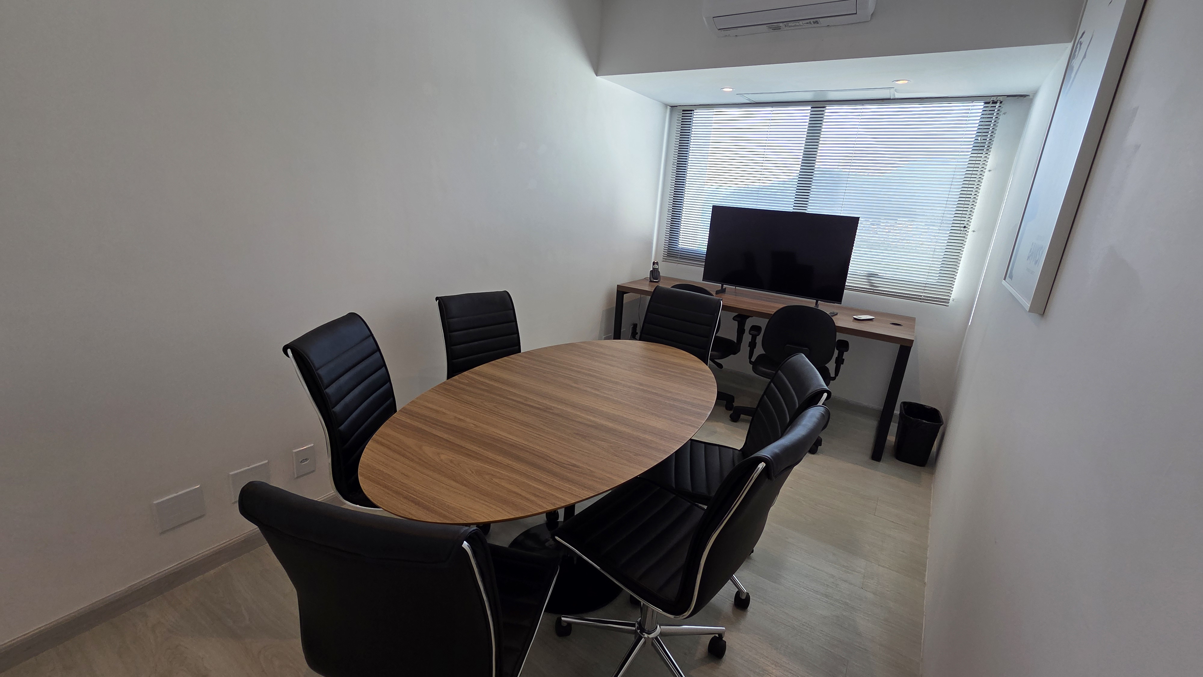Sala 1909A 6 pax