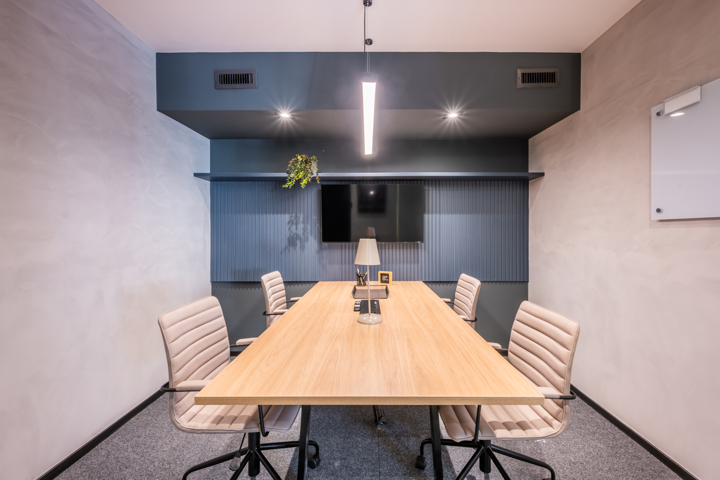 Sala de reunião 2411