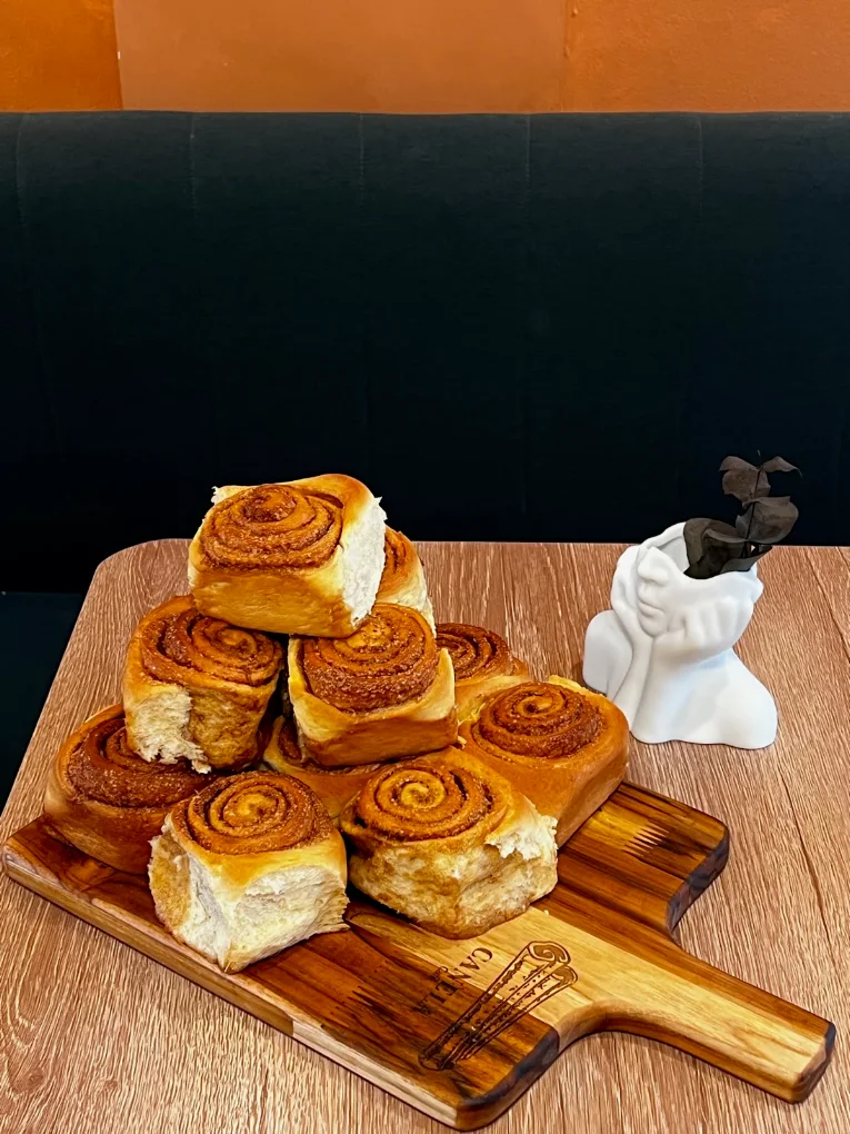 Canela Café