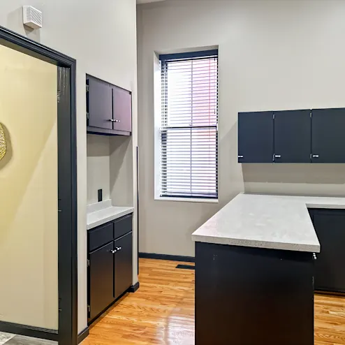 Regus 1031 Lami St
