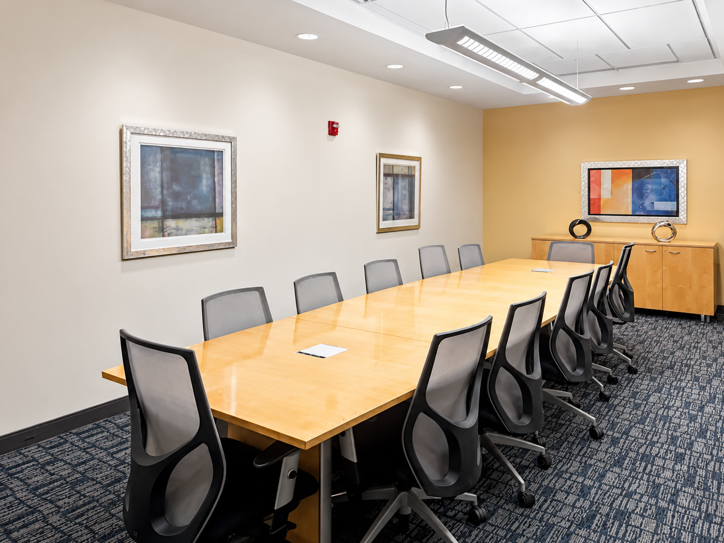 Meeting Room - 12 people