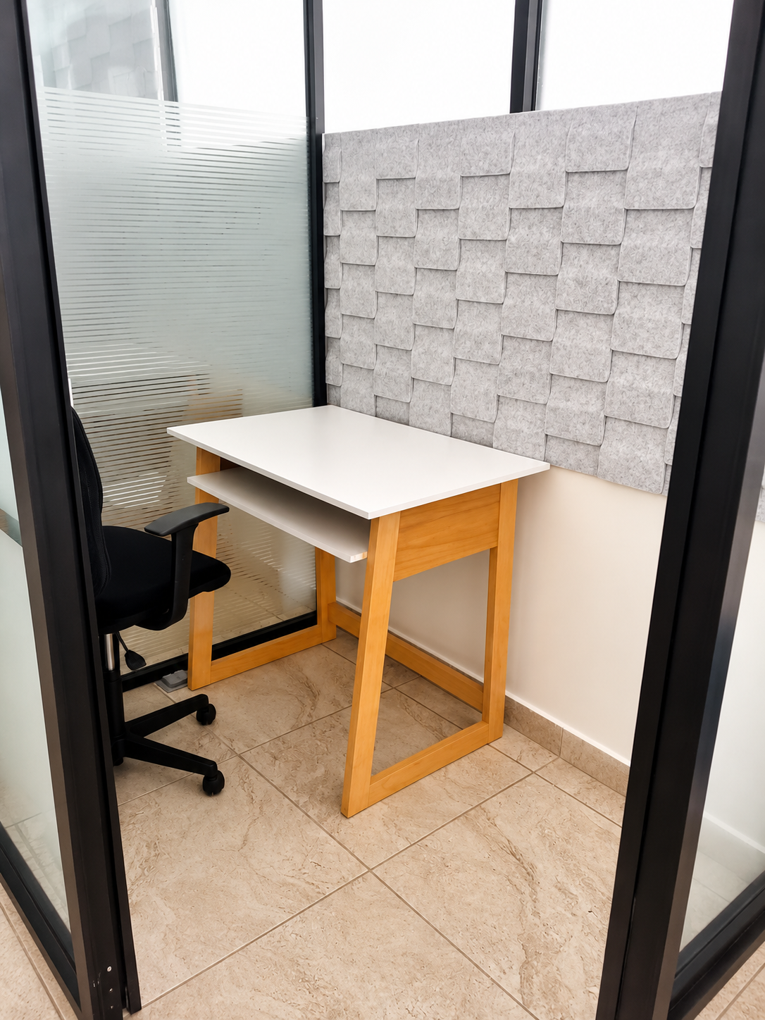 Sala/oficina privada de 1 a 6 personas - 2 horas por persona