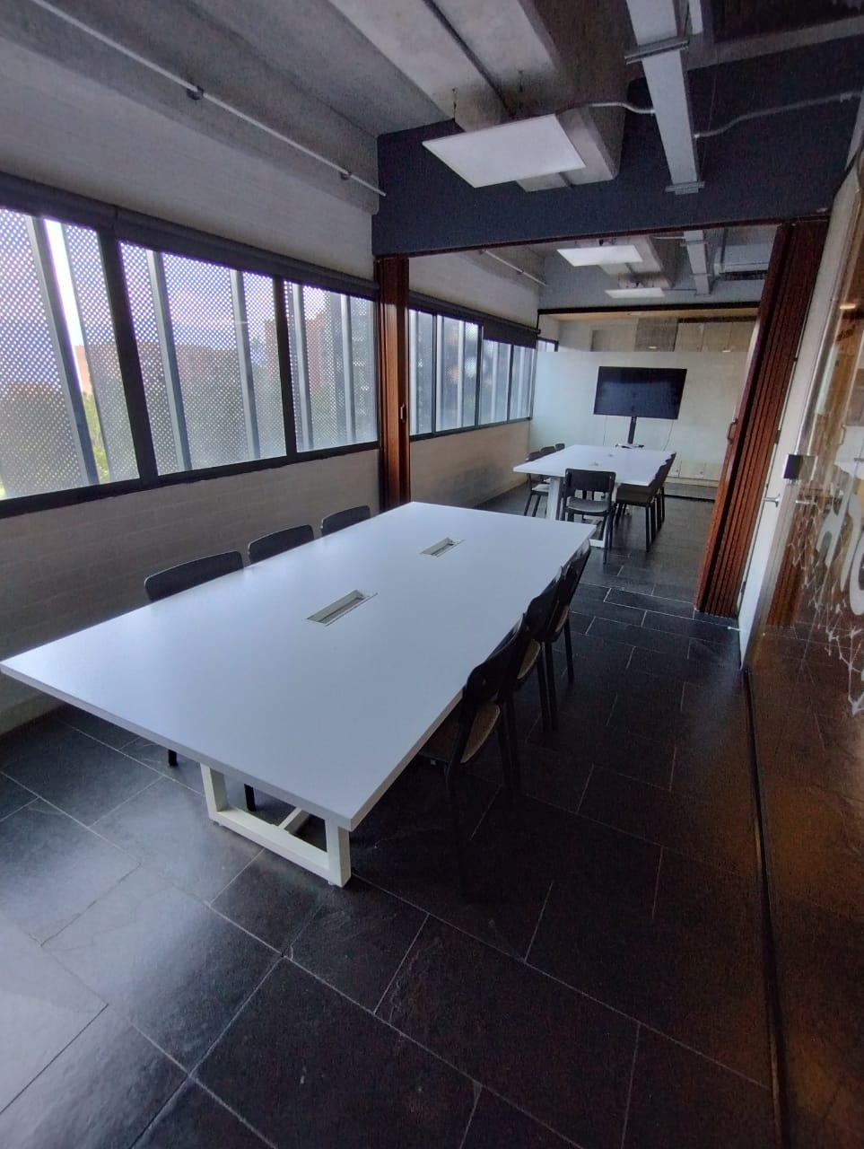 Sala de Reuniones: Everest