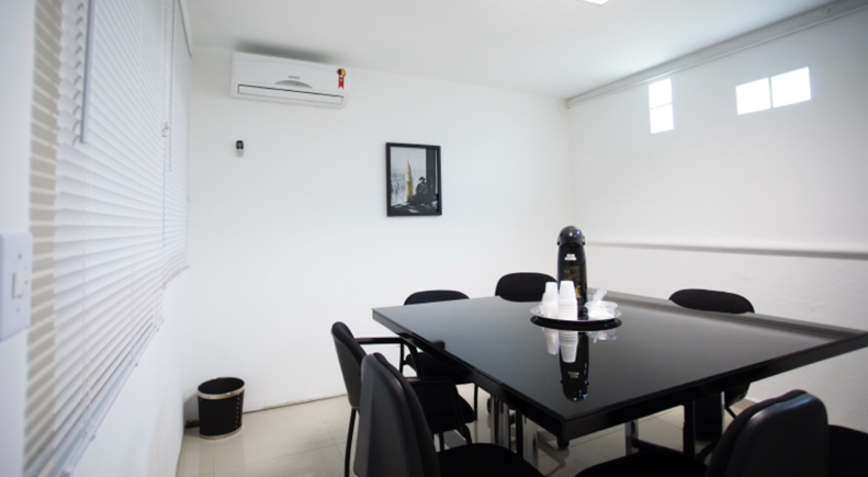 Sala de reunião pequena